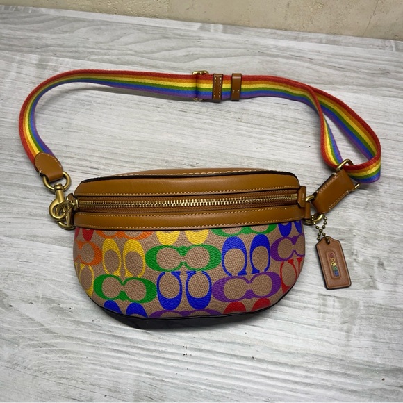 Coach Bethany Belt Bag Fanny Pack Rainbow Signature Tan Canvas Multicolor Belt - Picture 2 of 15